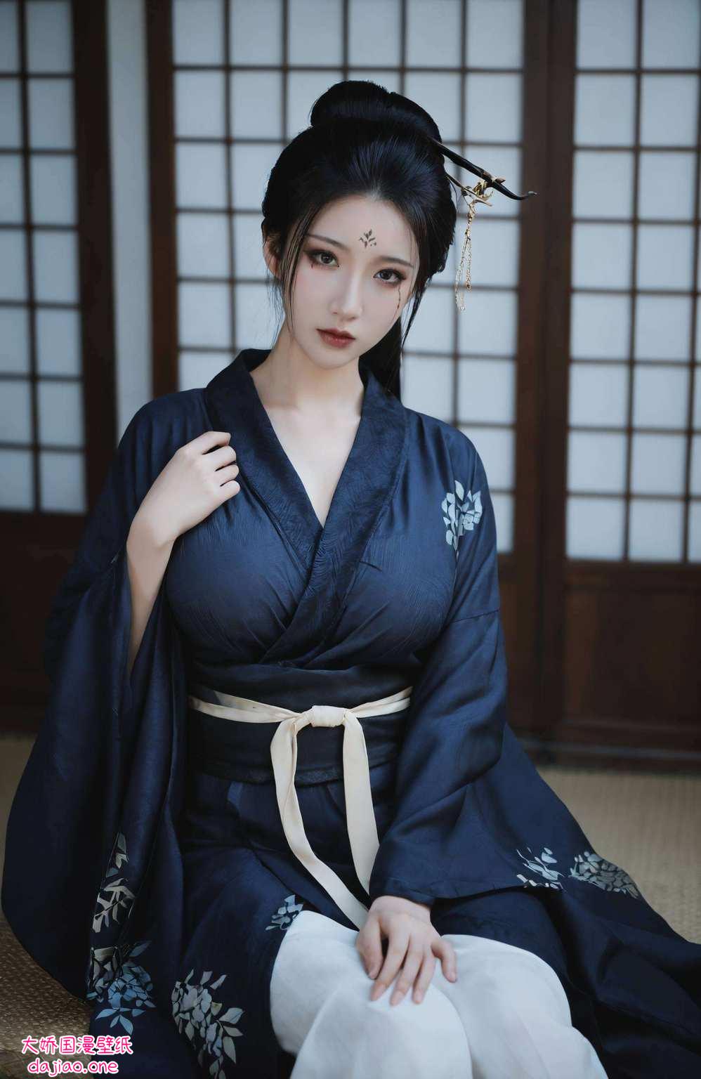 手机控们让你的每一天都充满国漫的魅力！快让你的手机也穿上这身华服
